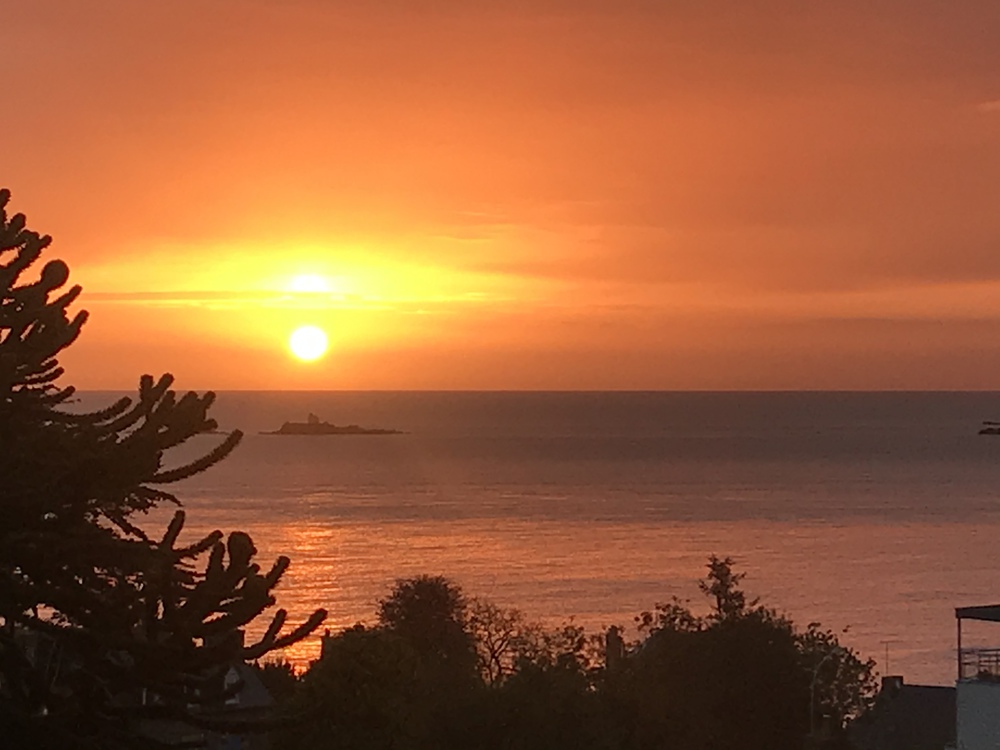 Lever de soleil vu de la chambre parentale