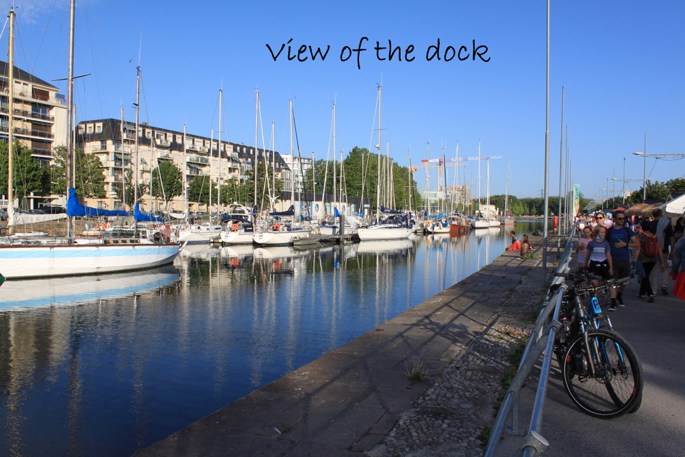 Vue sur le quai