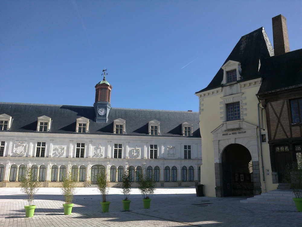 Laval, Château