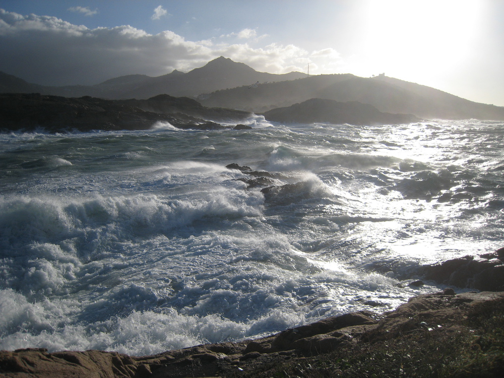 Houle à Ile Rousse