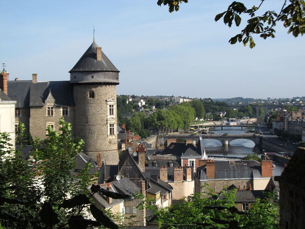 Le vieux Château de Laval