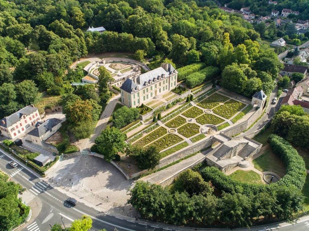 Château d'Auvers-sur-Oise : musées et restaurant.