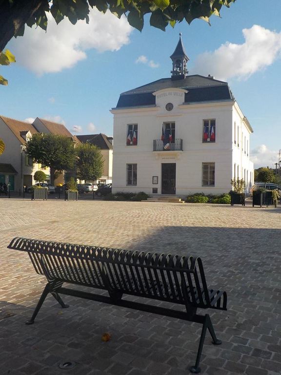 La mairie d'Auvers-sur-Oise, inspirant Van Gogh.