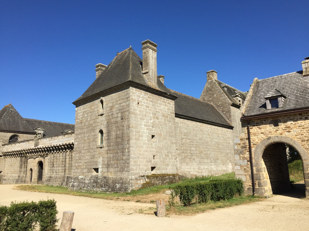 Le château de Kergroades à Bréles