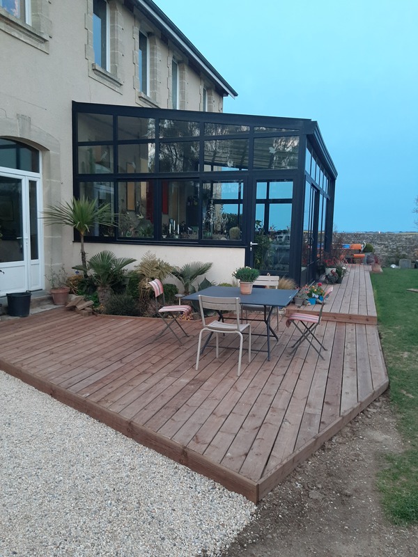 La terrasse dans le jardin