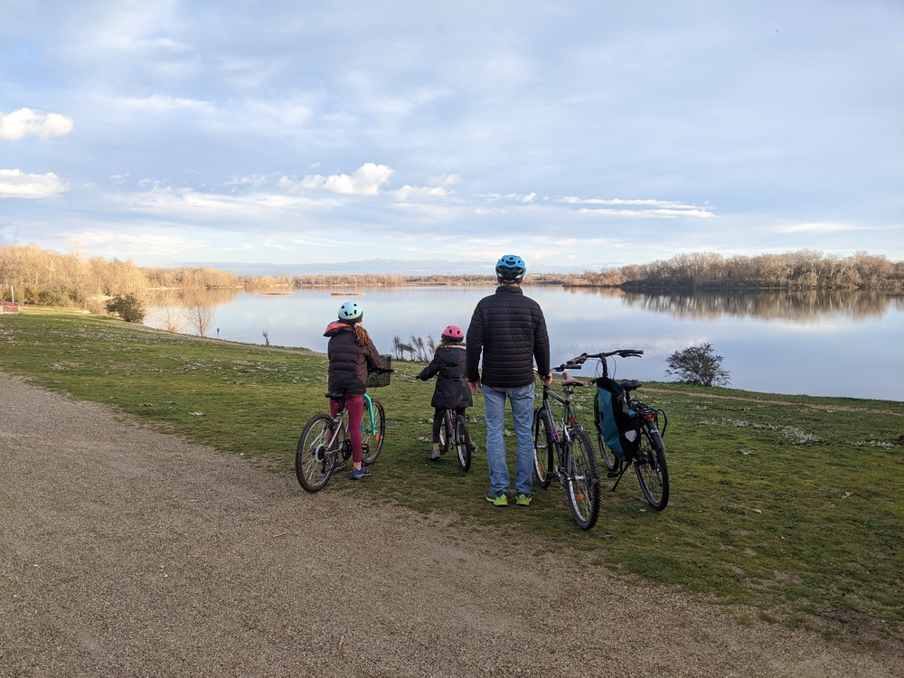 grand parc de Miribel accessible en vélo depuis la maison