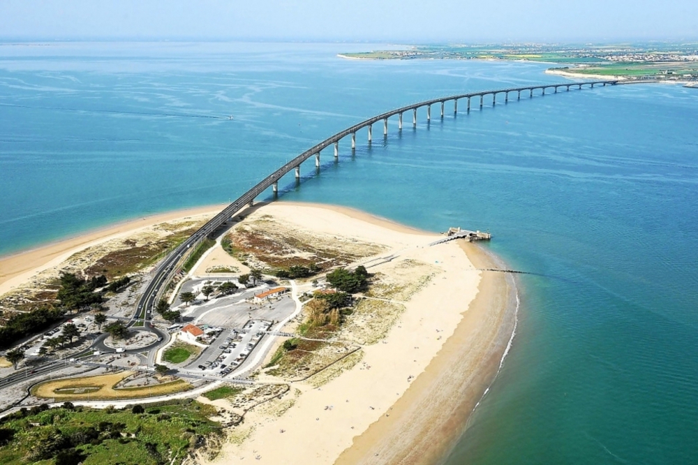 Pont entre La Rochelle et l'île de Ré