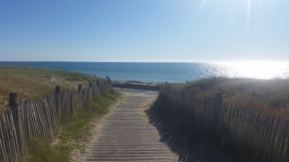 Plage de Coudeville  (10 min en voiture)