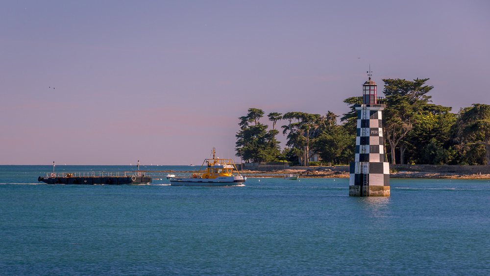 Phare de La Perdrix, entre l'Ile Tudy et Loctudy