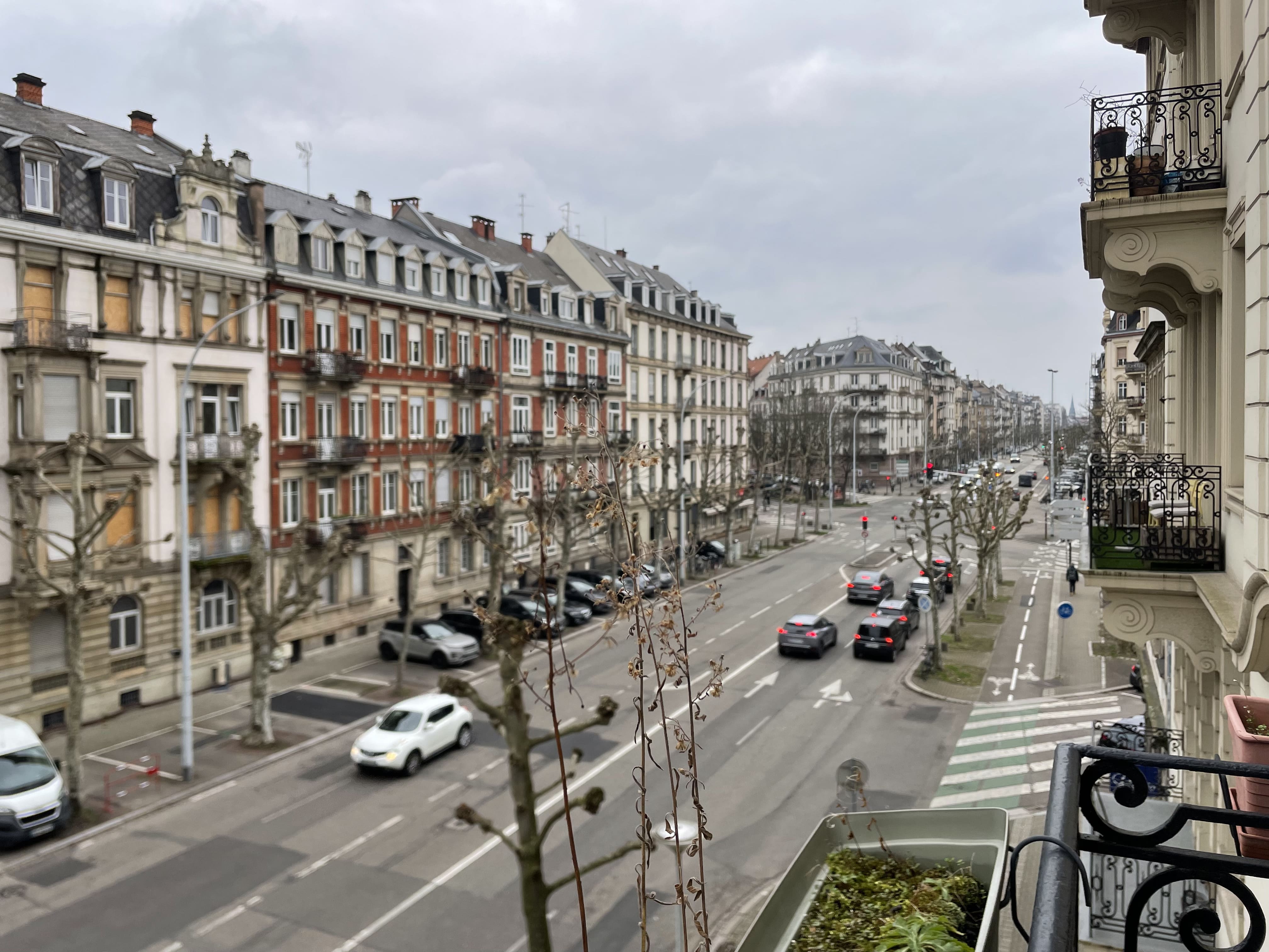 Balcon accès salon + chambre